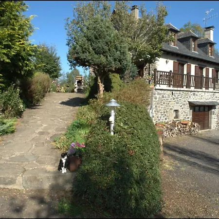 Couette-café D'hôtes Le Moulin Du Pont Saint-Bonnet-de-Salers